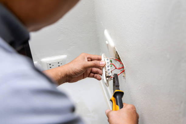 Best Affordable Emergency Electrician  in Centre, AL